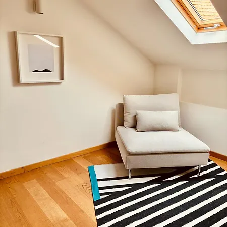 Unonoveuno Luxury アパート