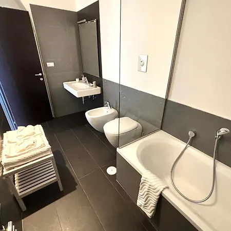 Unonoveuno Luxury アパート ナポリ