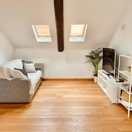 Unonoveuno Luxury ナポリ