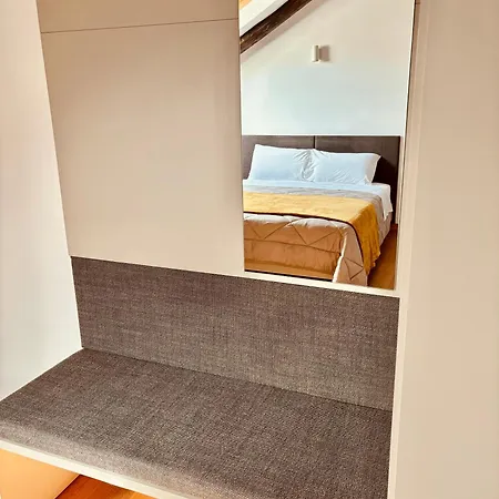 Unonoveuno Luxury